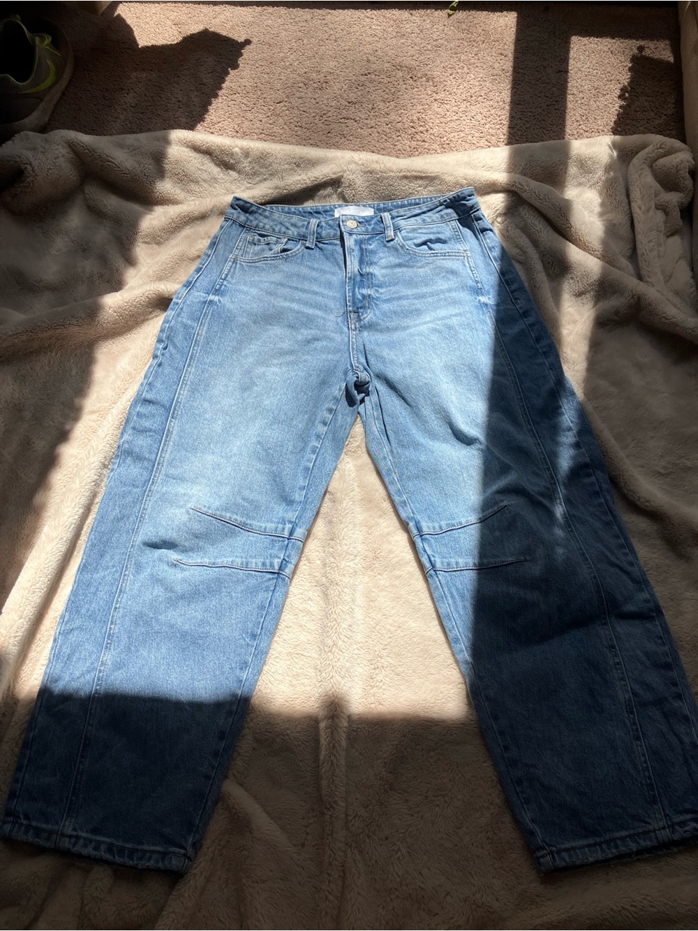 Vervet High-Rise Barrel Jeans in   Blue